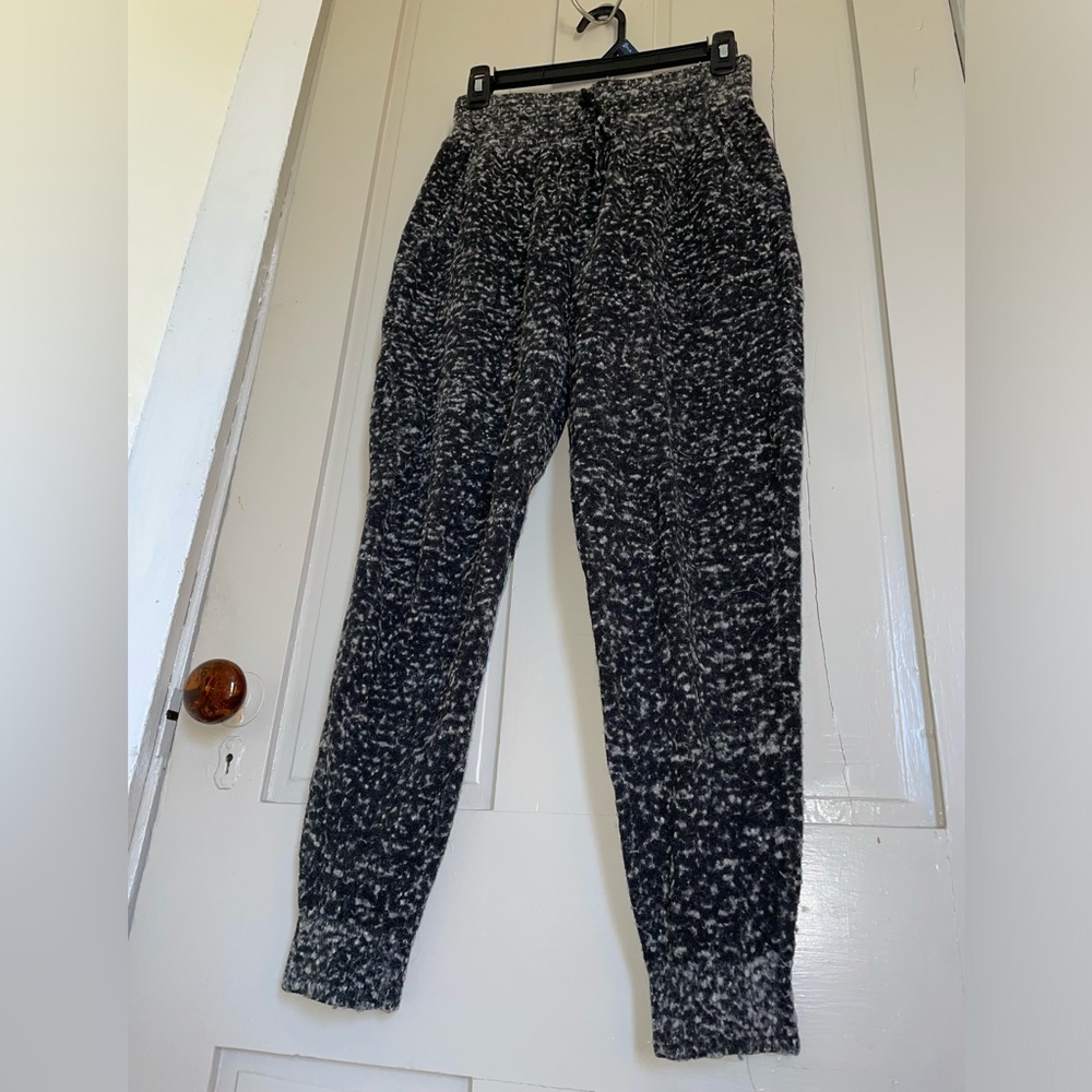 Moth Black and White Trousers Joggers Textured Fabric Wool Blend Cozy Stretchy - Picture 2 of 13